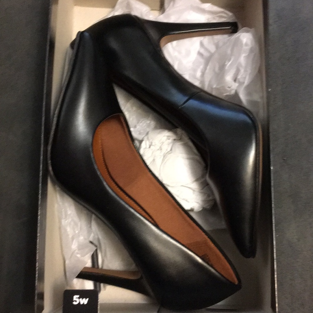 Ladies black heels